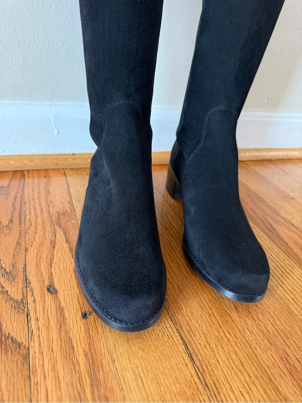New Stuart Weitzman Over-the-Knee Black Suede Boots Size 6